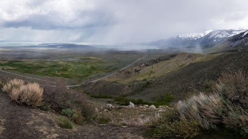 горы, холмы, долина, облака, белые, зеленые, серые