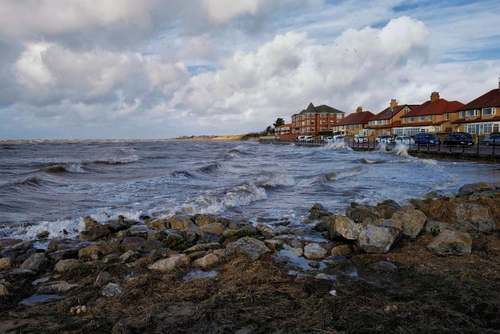 волны, камни, берег, деревня, синие, голубые, коричневые