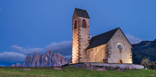 часовня, церковь, горы, коричневые, синие, зеленые