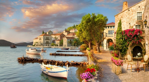 лодка, яхта, берег, причал, город, озеро, деревья, коричневые, зеленые, голубые, HD