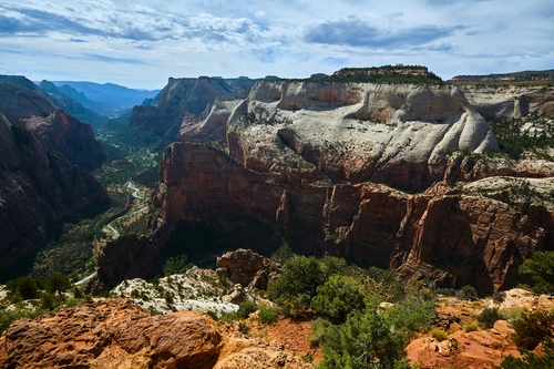 облака, небо, каньон, скалы, коричневые, белые, серые