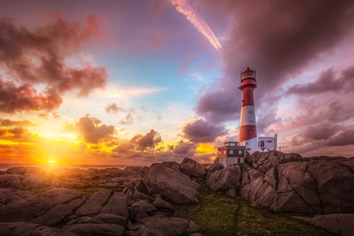 маяк, камни, скалы, закат, небо, желтые, коричневые