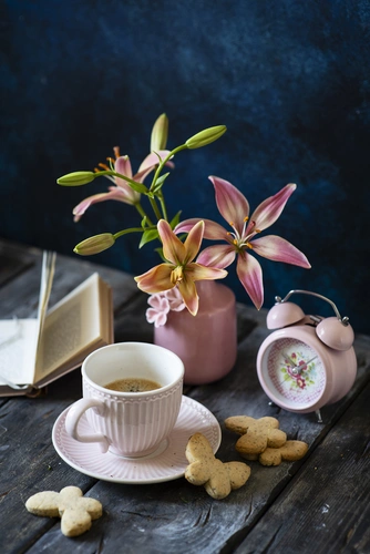 печенье, кофе, еда, цветы, синие, розовые, белые