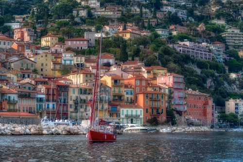 яхта, море, город, берег, зеленые, желтые, синие, красные