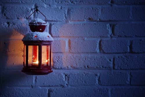 фонарь, стена, свет, серые, черные, желтые