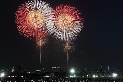 салют, город, ночь, япония, черные, желтые, красные