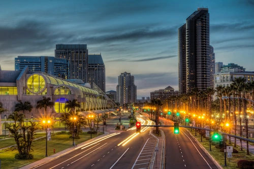 город, улица, дорога, вечер, фонарь, желтые, серые, зеленые