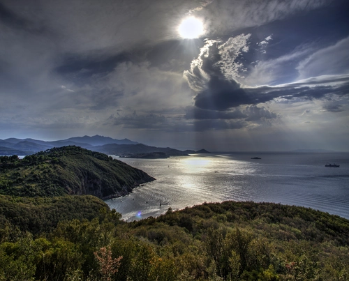 холмы, побережье, италия, серые, желтые, зеленые