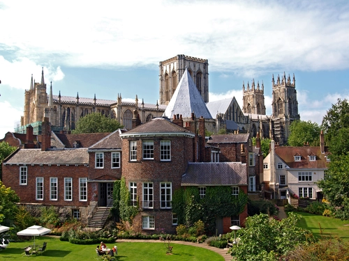 замок, англия, архитектура, белые, голубые, коричневые, зеленые